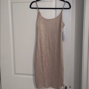 NWT gold LULUS dress